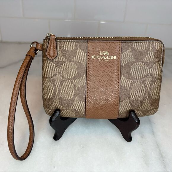 Coach Signature Logo Leather Wristlet Clutch - Picture 1 of 10
